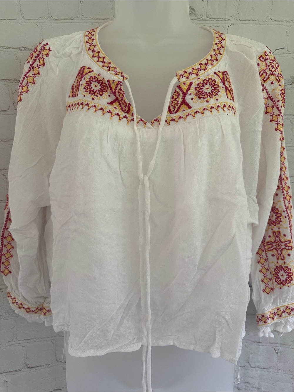 Altar’d State White Embroidered Peasant Blouse with Pink & Gold Accents S
